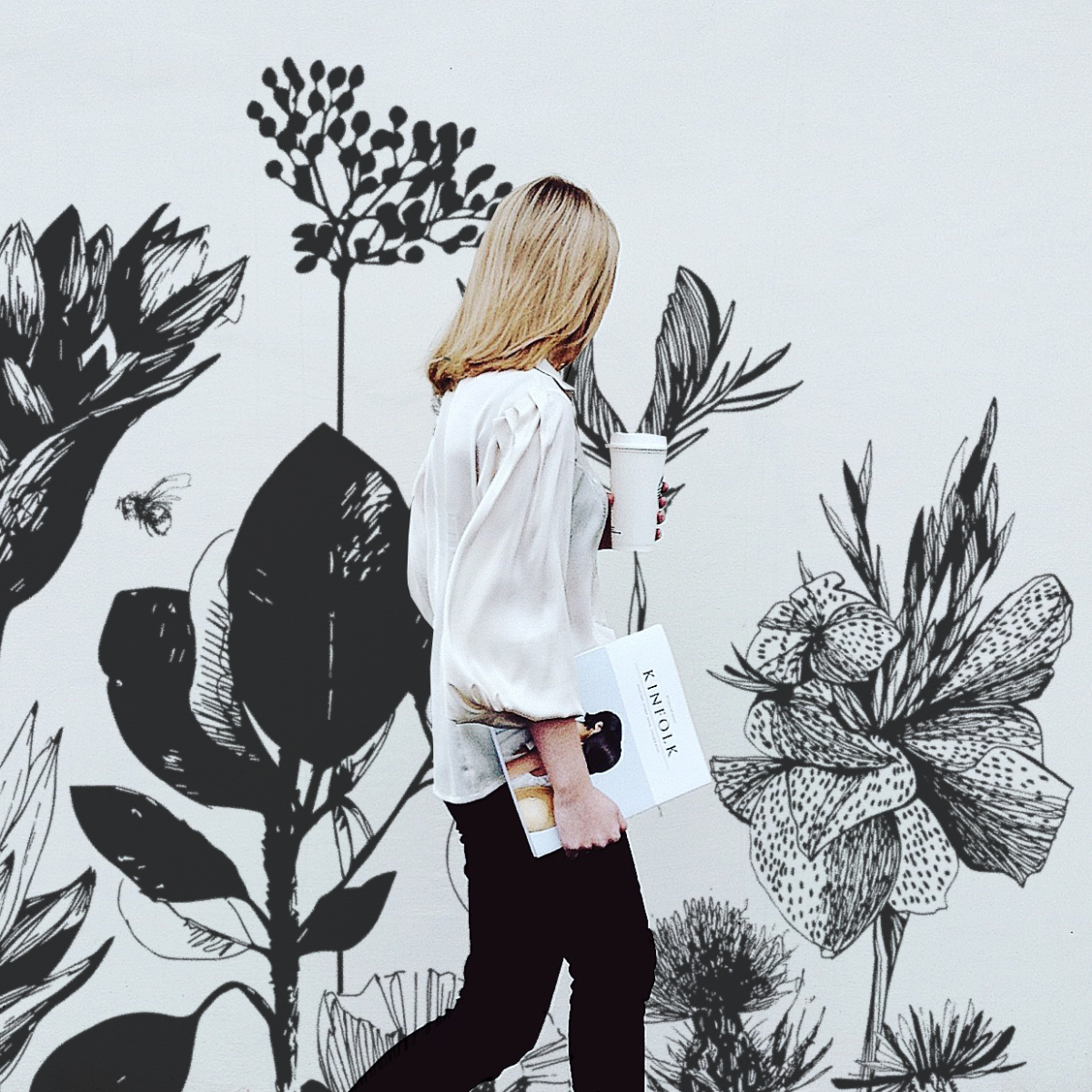 Outdoor wallpapers Fleurs des Champs- UV resistant