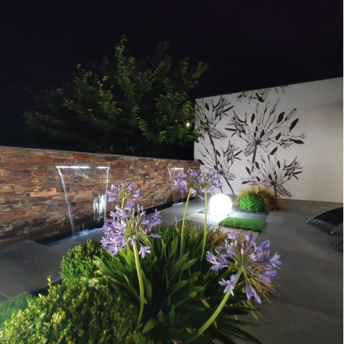 Outdoor décor Graphic flowers - Acte-Deco