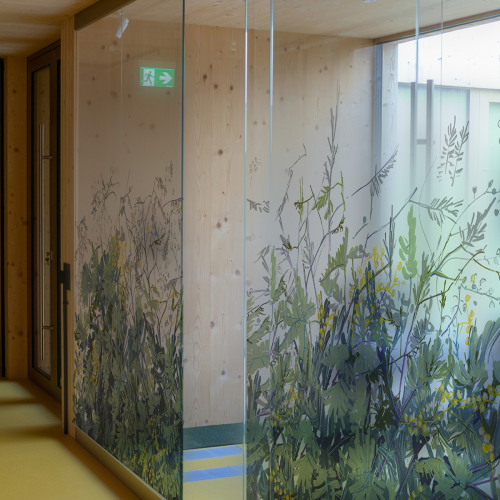 Dekorative Fensterfolie Durch die Zweige - Dekorative Fensterfolie